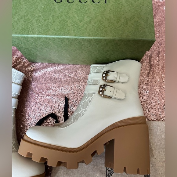 GUCCI Authentic K,GG Supreme Leather Crystal Buckle Platform Ankle  Boots 37/6.5 - Picture 1 of 17